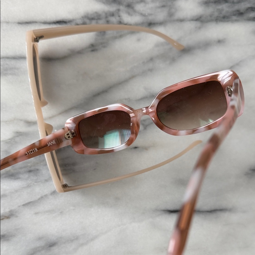 Stylish Rectangular Sunglasses Set - image 6